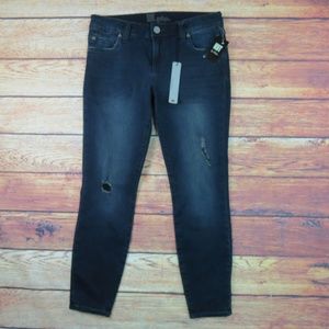 KUT  Size 6 Distressed Jeans